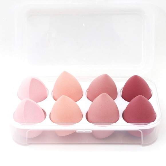 Beauty Blender Sponge 8 Pcs in A Storage Box💁🏻♀️ - Picture 1 of 5